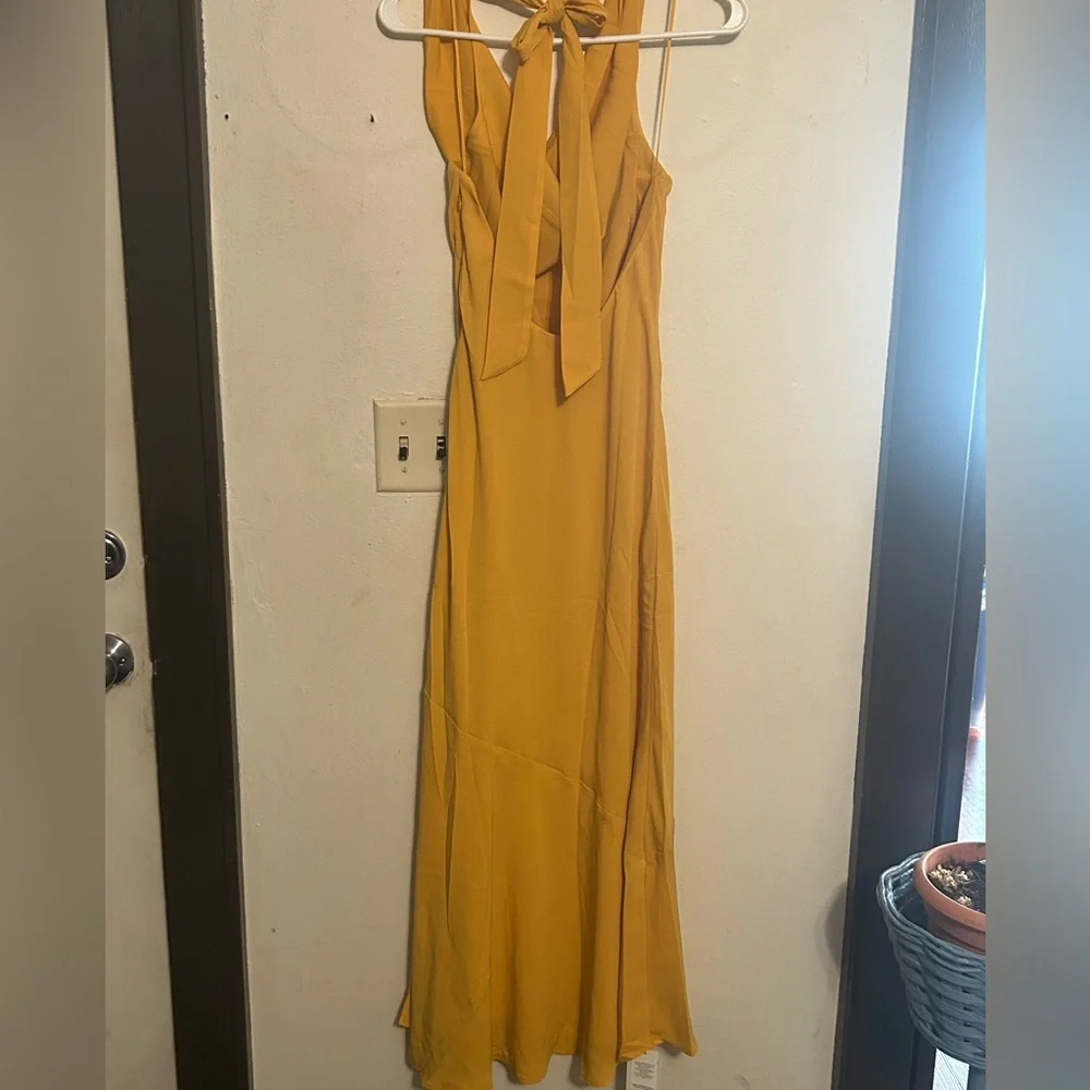 Abercrombie & Fitch / Cowl Neck Halter Maxi Dress Yellow Small